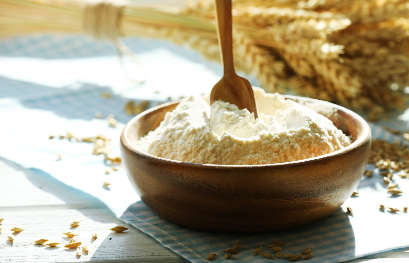 Pure Goodness: Unbleached Organic Whole Wheat Flour for Nutrient-Rich Delights